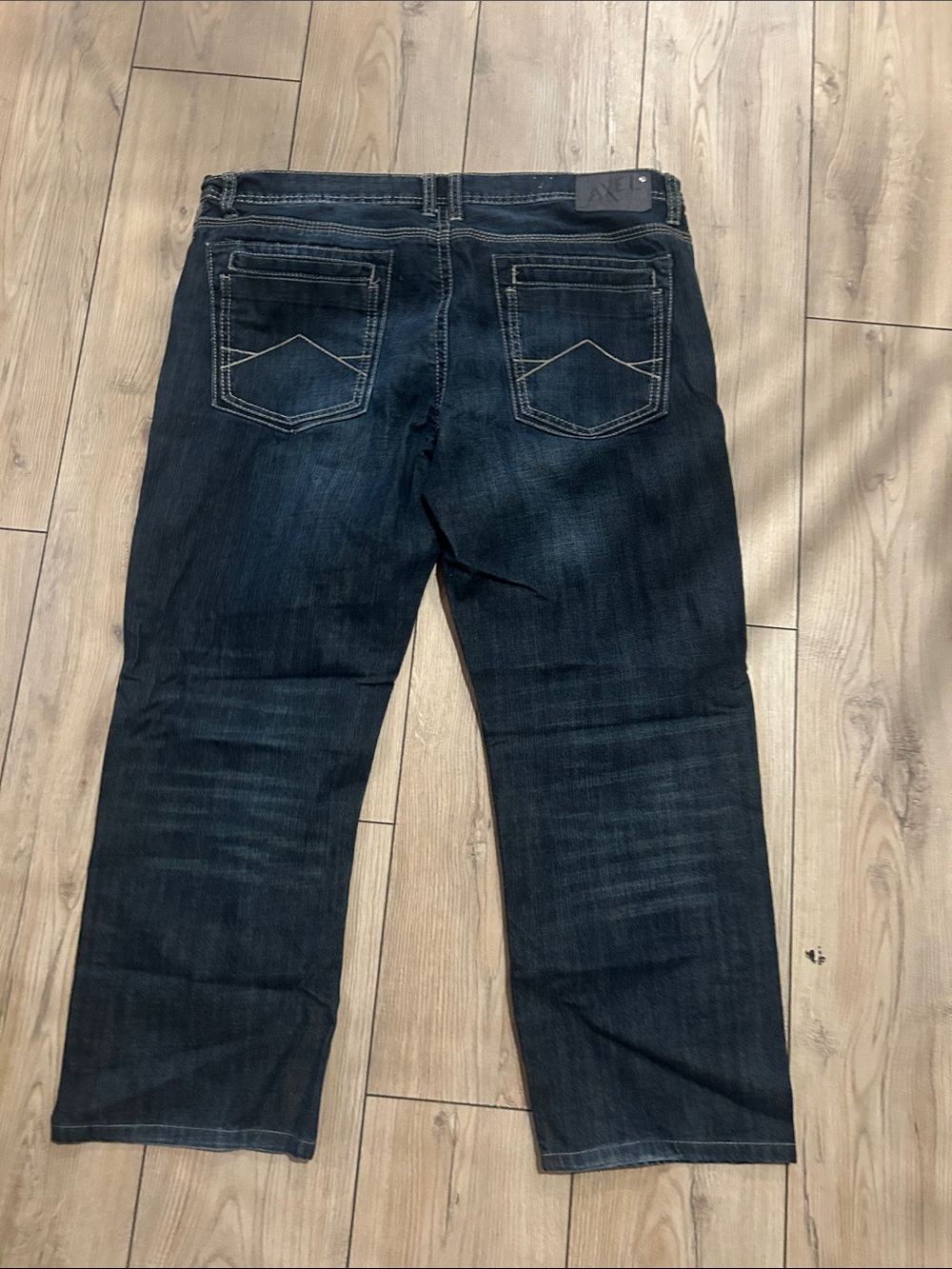 Relaxed Fit Men's Jeans in Dark Blue